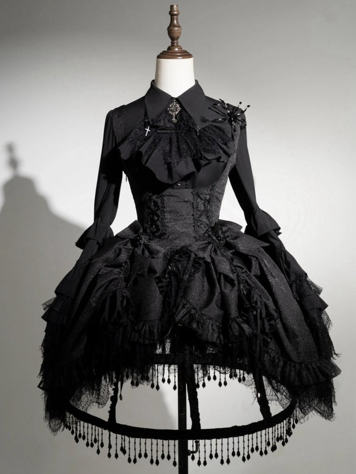 Kuro (All Black) and Shiro (All White) Lolita