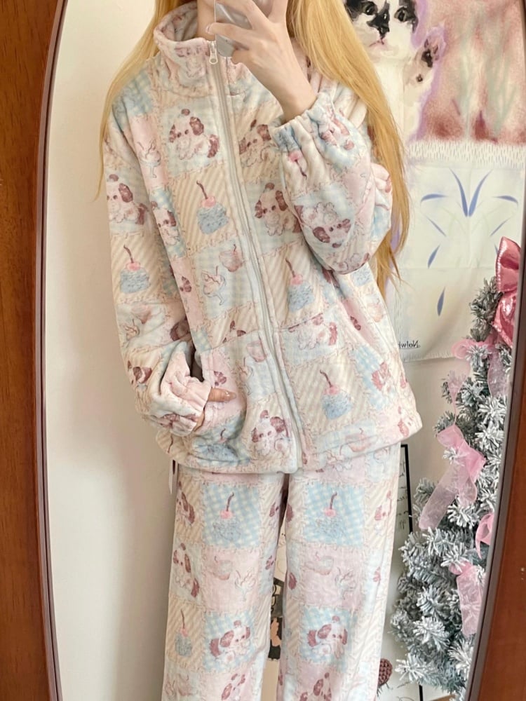 Dicker Pyjama-Satz mit buntem Patchwork-Print