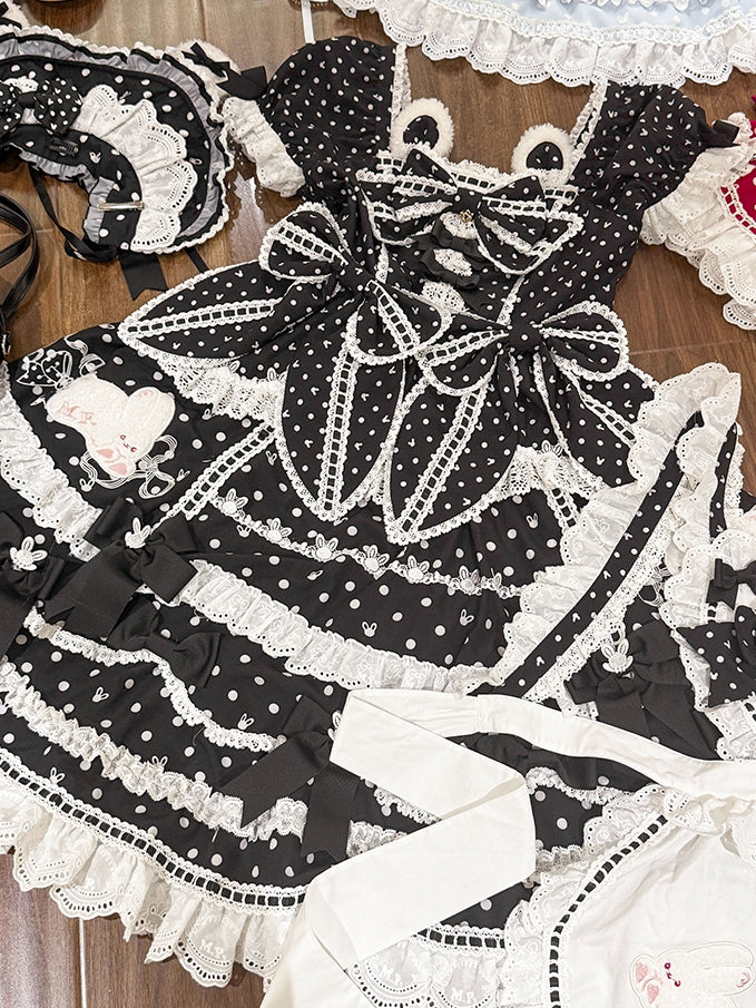 Süßes Häschen mit quadratischen Ohren, Ausschnitt, wunderschönes Kleidmuster, Lolita-Tupfen, schwarze Plüschpunkte