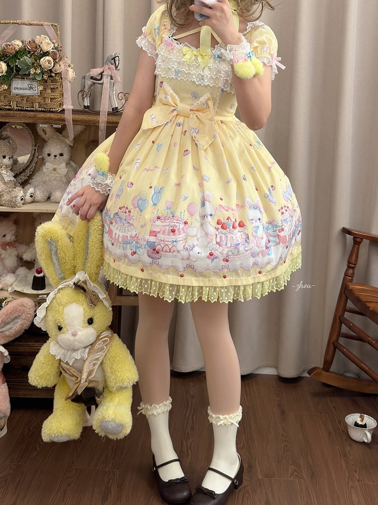 Gelbes kurzes Lolita-Kleid mit Cake Bunny-Ärmeln, süßem Print und Puffärmeln