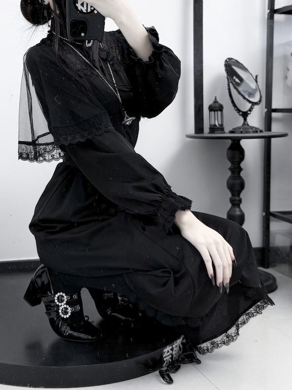 Black Sleeves with Illusion Jirai Dress: Silhouette Kei Neckline Cape Dark Mermaid