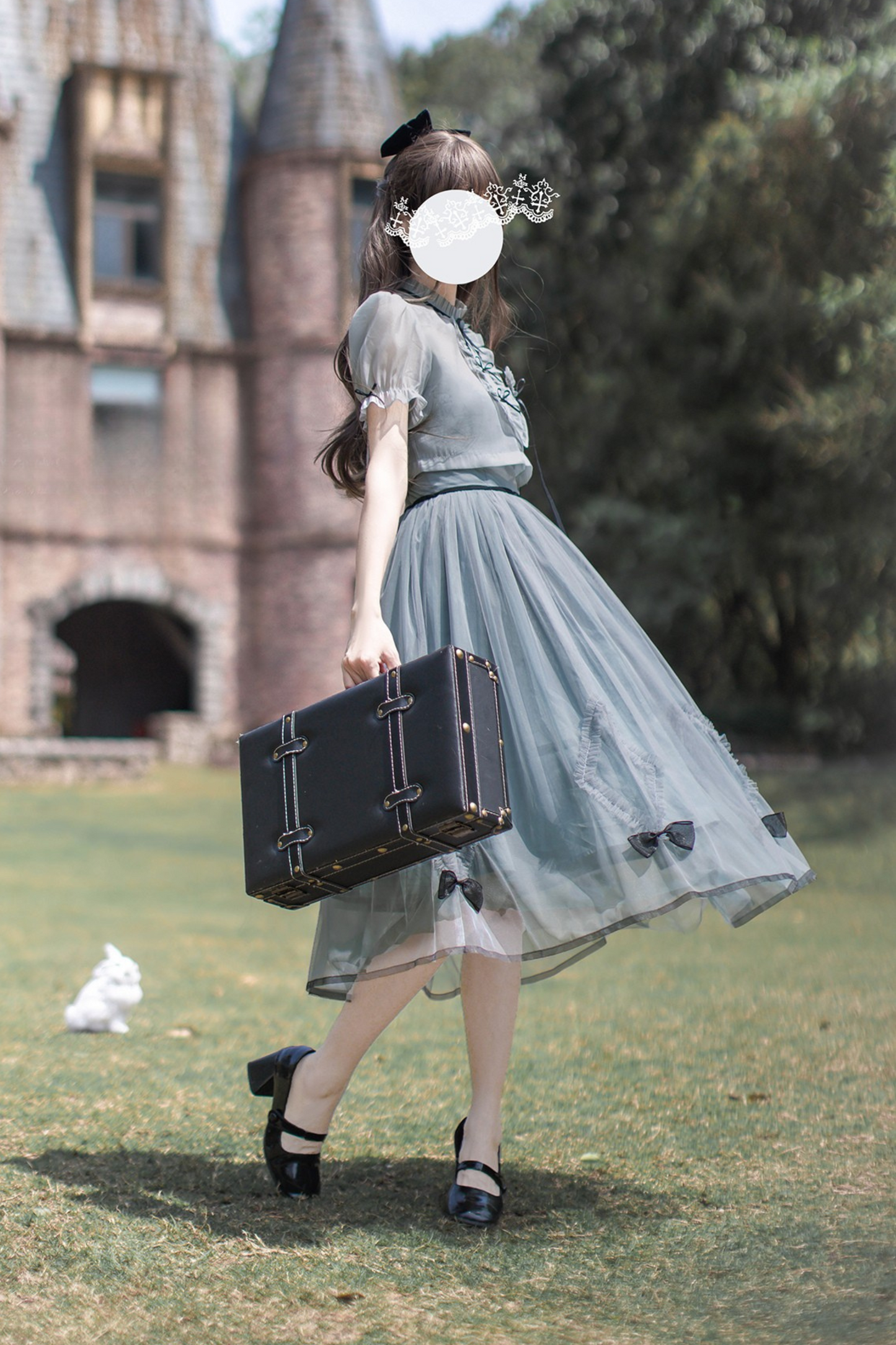 ブローチドレス ノスタルジックリボントップ + 旅するアリスアウター