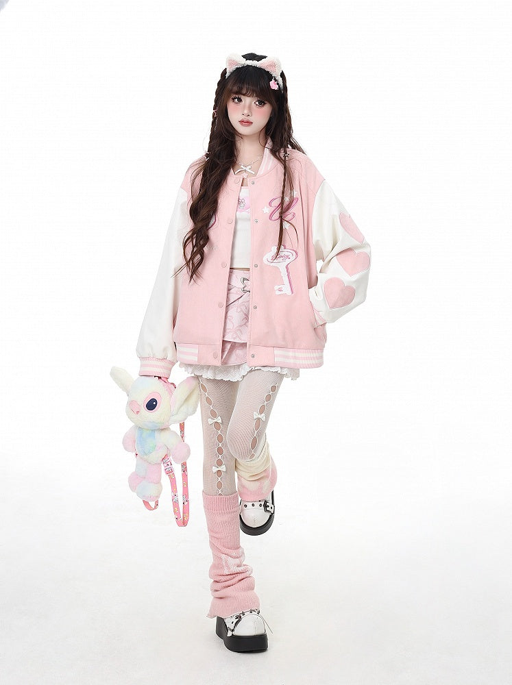 ゆめかわいいピンク/ブルーのキーアップリケ付きベースボールジャケット