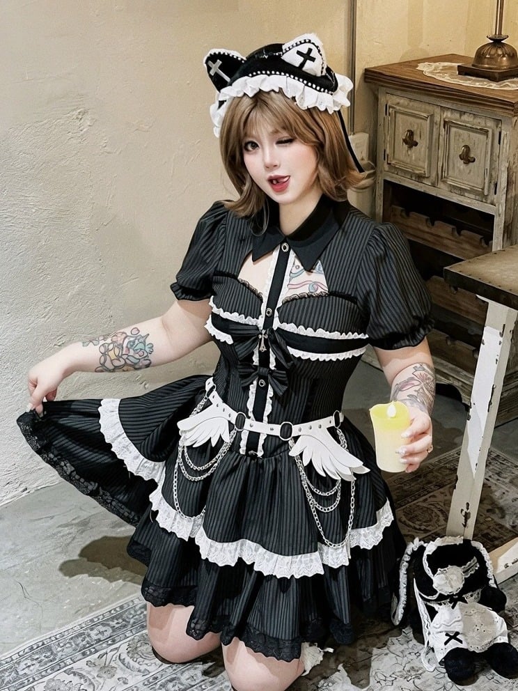 Plus Size Gothic Bow Detail Short Sleeve Dress with Stripes Lace - Hard Candy