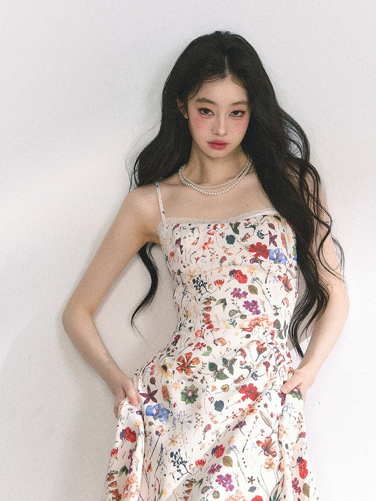 Beiges, floral bedrucktes, weihnachtliches Cami-Kleid, lange/kurze Version