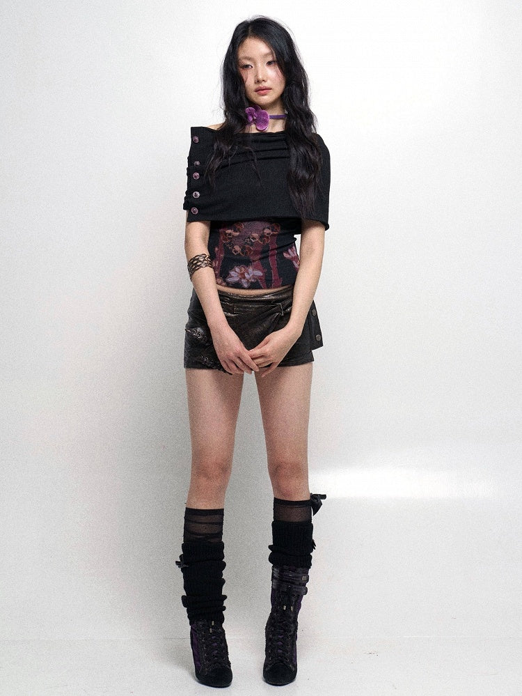 Neckline Design Asymmetric with Stacked Black Collar Top Detachable