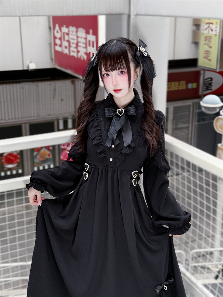 Kei Intricate Waist-Defining Black Clean Cutouts and Elegant Jirai with Dress Lace