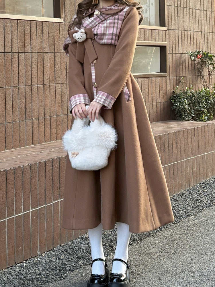 ブラウンのスイートヴィンテージプレッピースタイルのリボンアクセントロングコート、チェック柄スカーフディテール付き