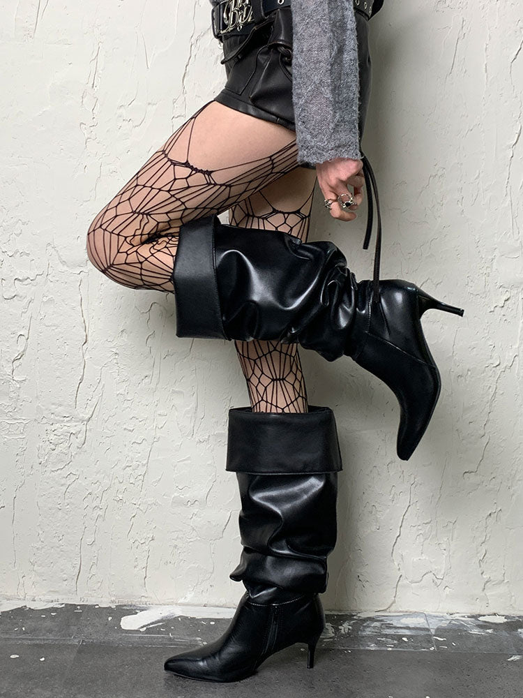 Schwarze Strumpfhose mit ausgehöhlten Strapsen