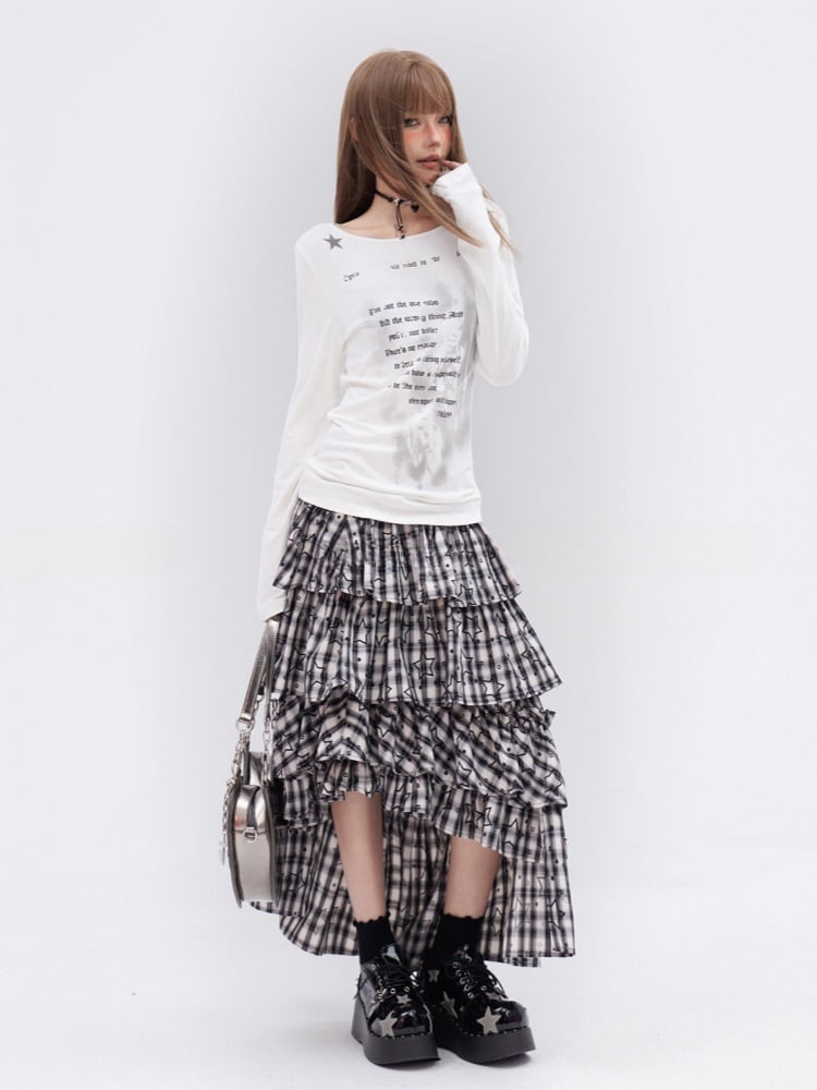 Glamorous – Bedrucktes Top mit weißem, asymmetrischem Ausschnitt