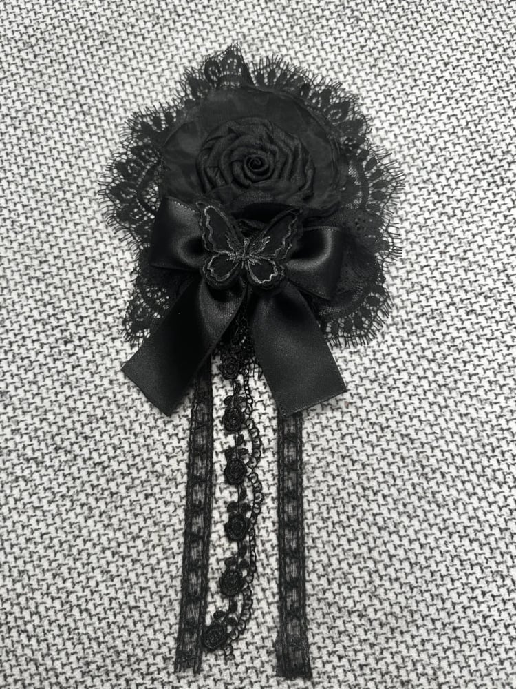 Schwarze Gothic-Haarspange mit Blumenmuster