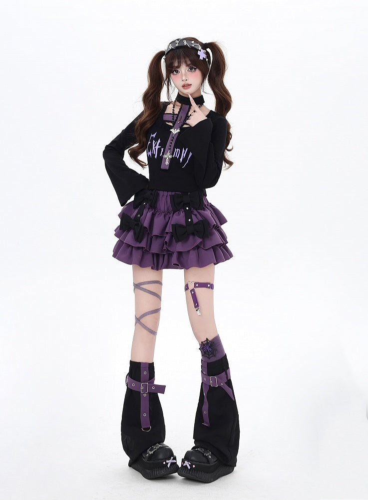 Gothic All-in-One-Design Choker Top und schwarz/lila Glockenärmel Kreuz