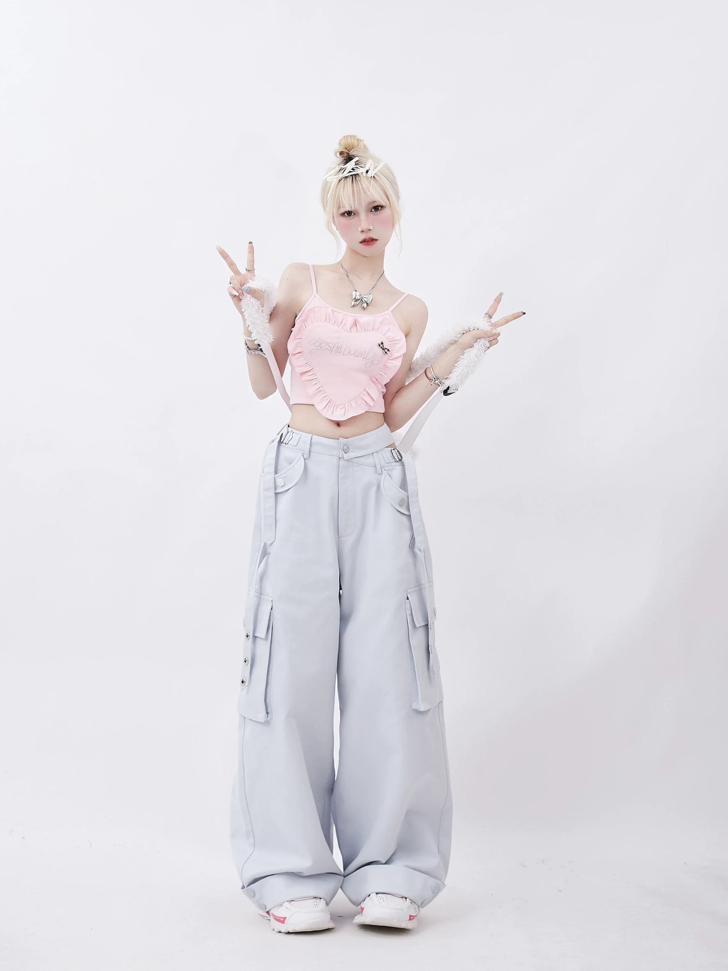 Taschenhose Weit Blau Hell Seite