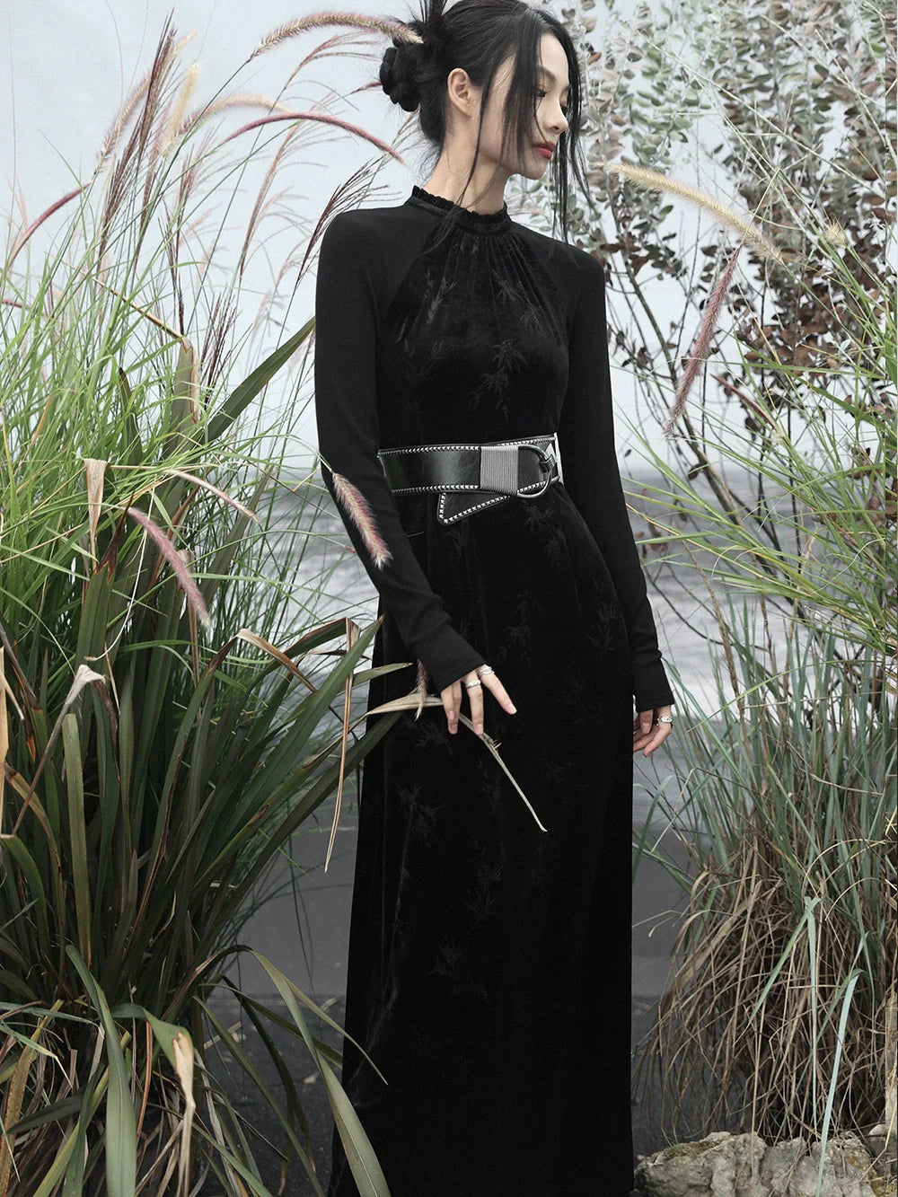 Slim Embossed Mode Dress