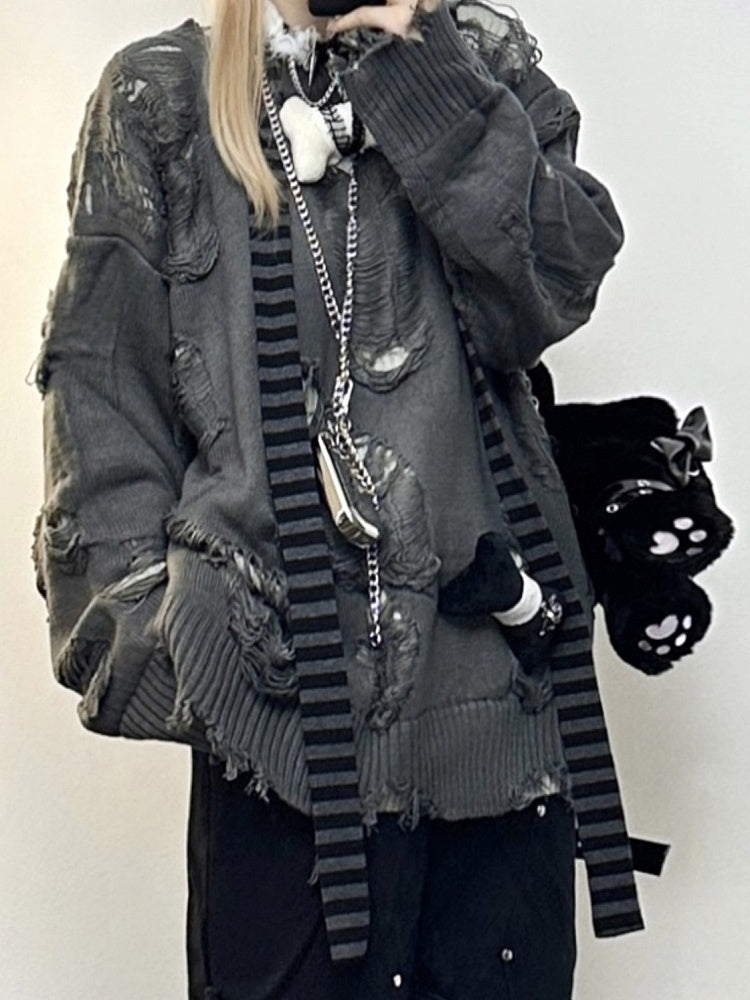 Cozy Essential - Reversible Distressed Sweater Fall/Winter Gray