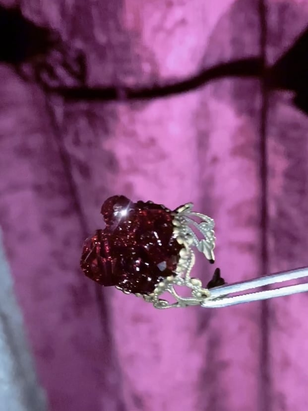 ラインストーンゴシックリング レッド