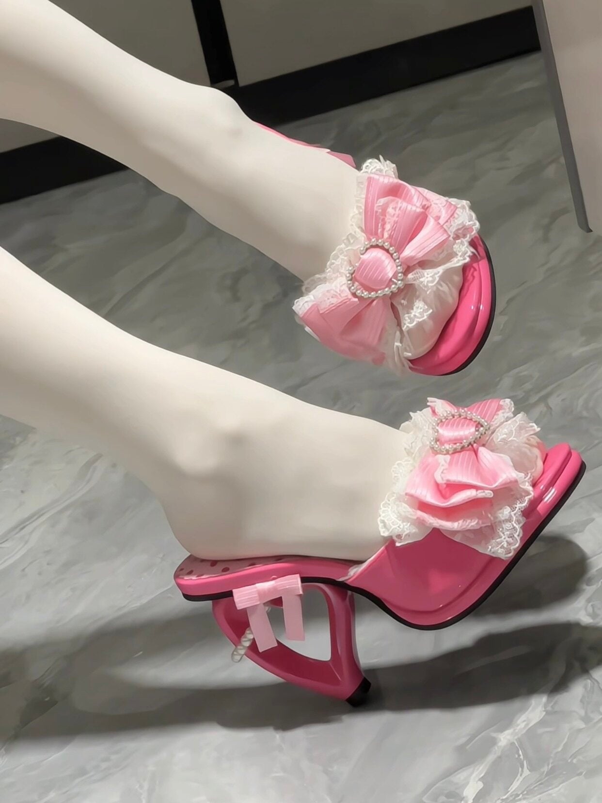 PU Deep Slip-In with Beadwork Bow Design Heel Heart Fit