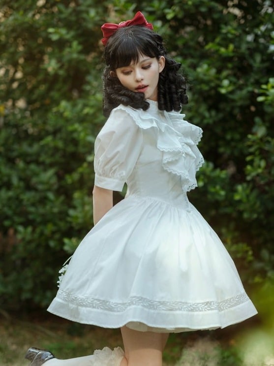 Short-Sleeve Vintage White OP Dress with Lace Details