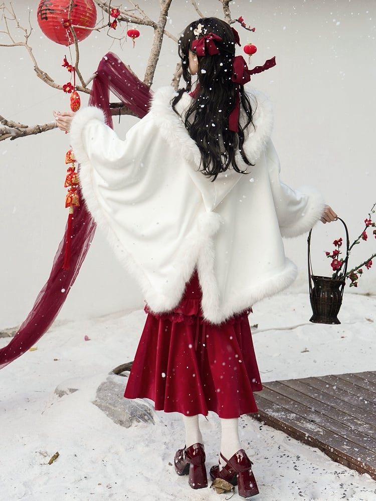 取り外し可能なビーズチェーン付き、赤い新年の蝶のマーメイドヘムチャイナドレス