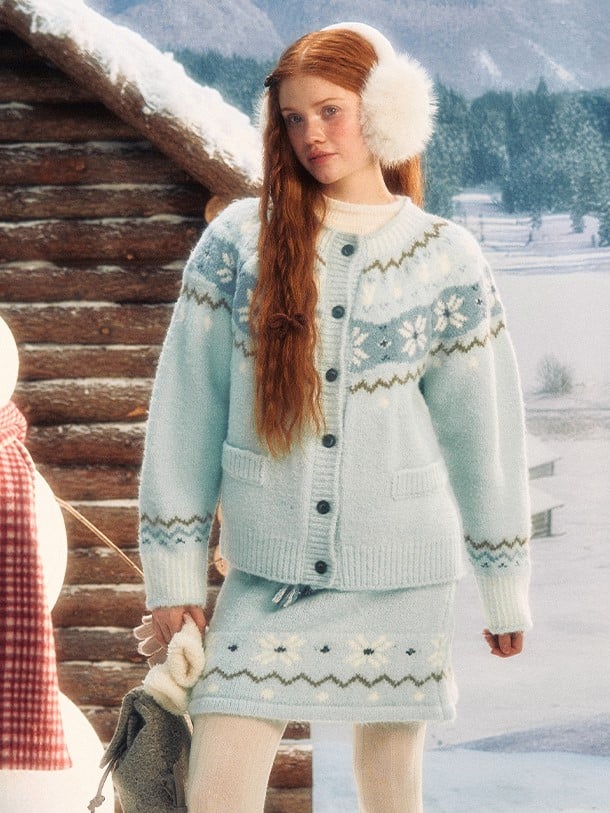 with Vintage-Inspired Jacquard Blue Light Isle Knit Skirt Fair
