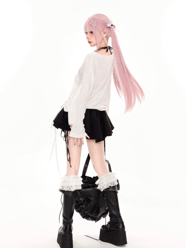 ホワイトのアシンメトリーネックライン、フリル付きスタードローストリングサイドカバーアップ