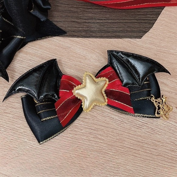 Verzierte Halloween-Haarspange mit Fledermaus-Schleife und schwarzen/roten/grünen Flügeln