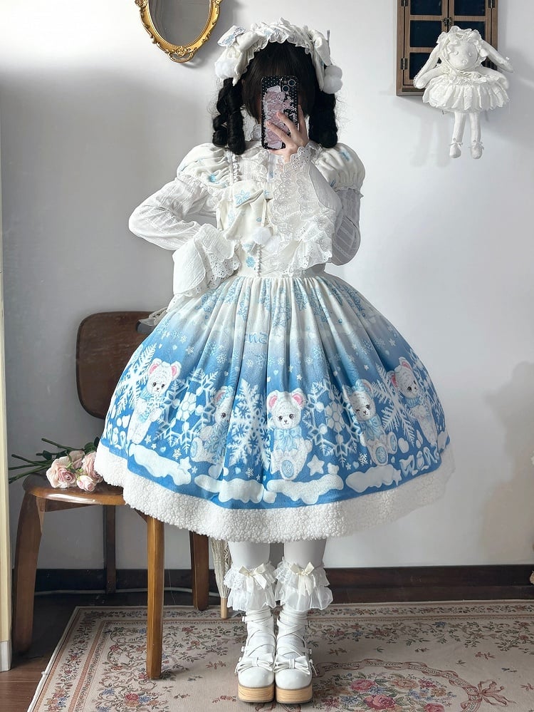 Süßes Lolita-Kleid mit Teddy- und Schneeflocken-Muster und Winterfleece-Saum