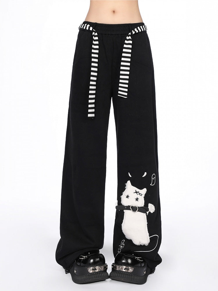 Regular/Thicken Black Wide-Leg Sweatpants with Fuzzy Embroidered Cat and Belted Collar Accent