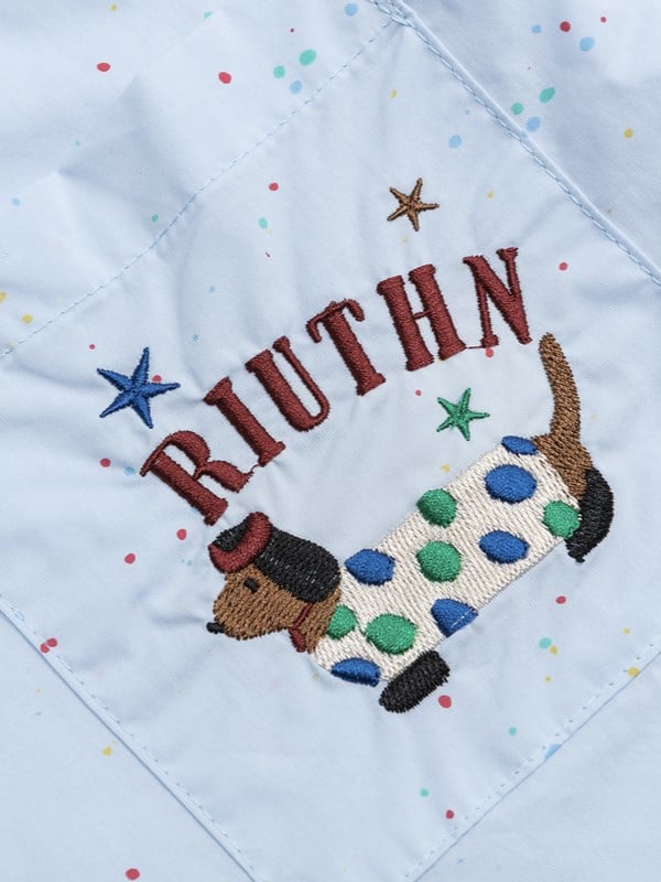 Kurz-/Langarmhemd mit verzierten blauen Kunstärmeln und entzückender Hundestickerei