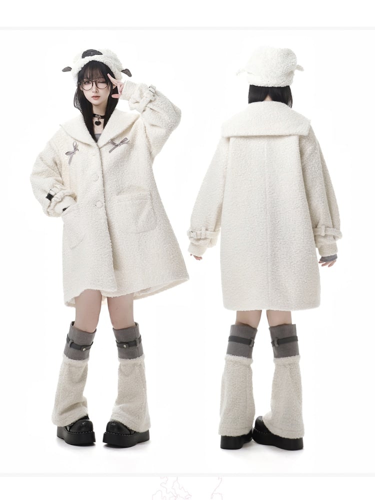 Weiß-graue, ausgestellte Beinwärmer aus Fleece für Weihnachten