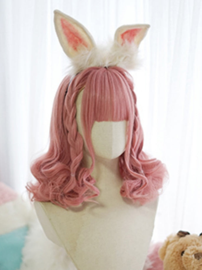 Schwarz/Braun/Rosa Perücke über der Brust mit vollem Pony