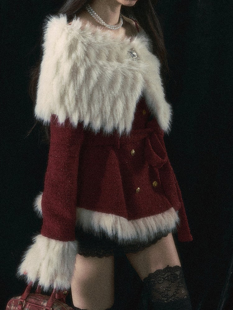 Eleganter Mantel mit schulterfreiem Ausschnitt in Weihnachtsrot/Weiß und abnehmbarem Plüschschal