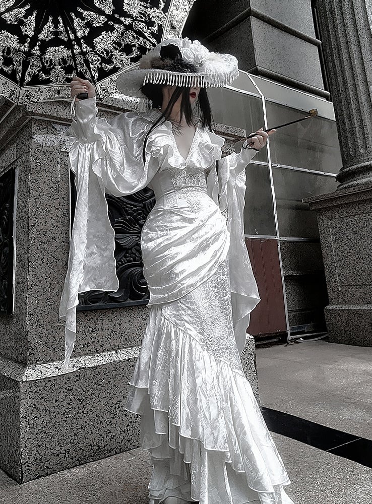 Long Ruffles Structured Lolita Shirt Sleeves V-neck White Gothic