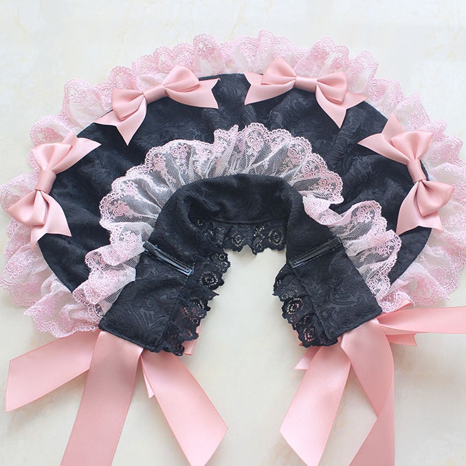 ピンクの蝶結びディテール、レーストリムのボンネット