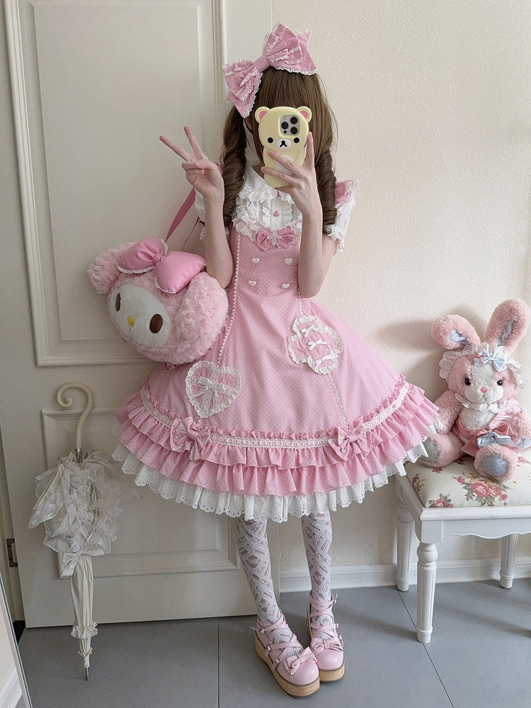 Rosa Lolita-Kleid mit Rüschen und Krankenschwester-Saum, gepunktetem Lagenmuster