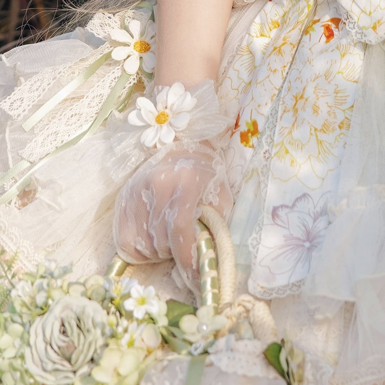 Gloves White Mesh Decorated Bow Daisy