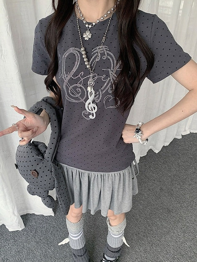 Gray Round Neck Polka Dot Short Sleeve Tee with Heart and Music Note Rhinestone - Solkatt