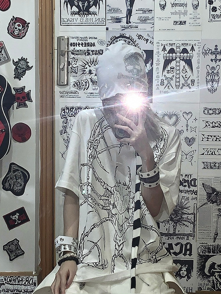 Gothic White T-Shirt Print Beetle with Bone