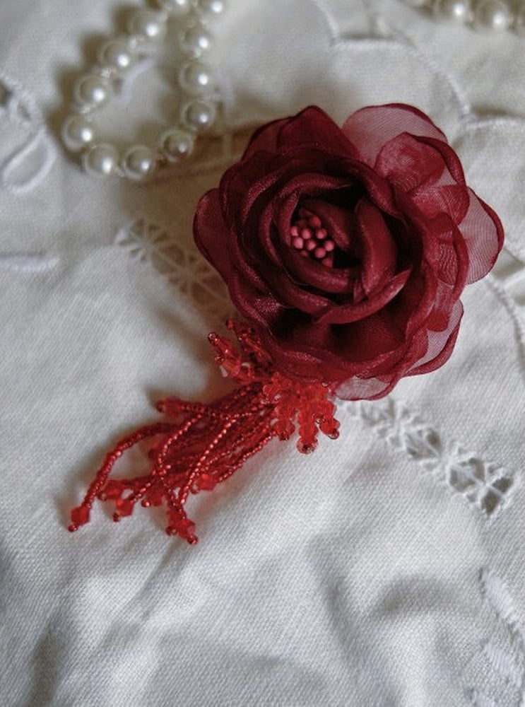 Chains Brooch Flower Color 6 Small with Bead – Options