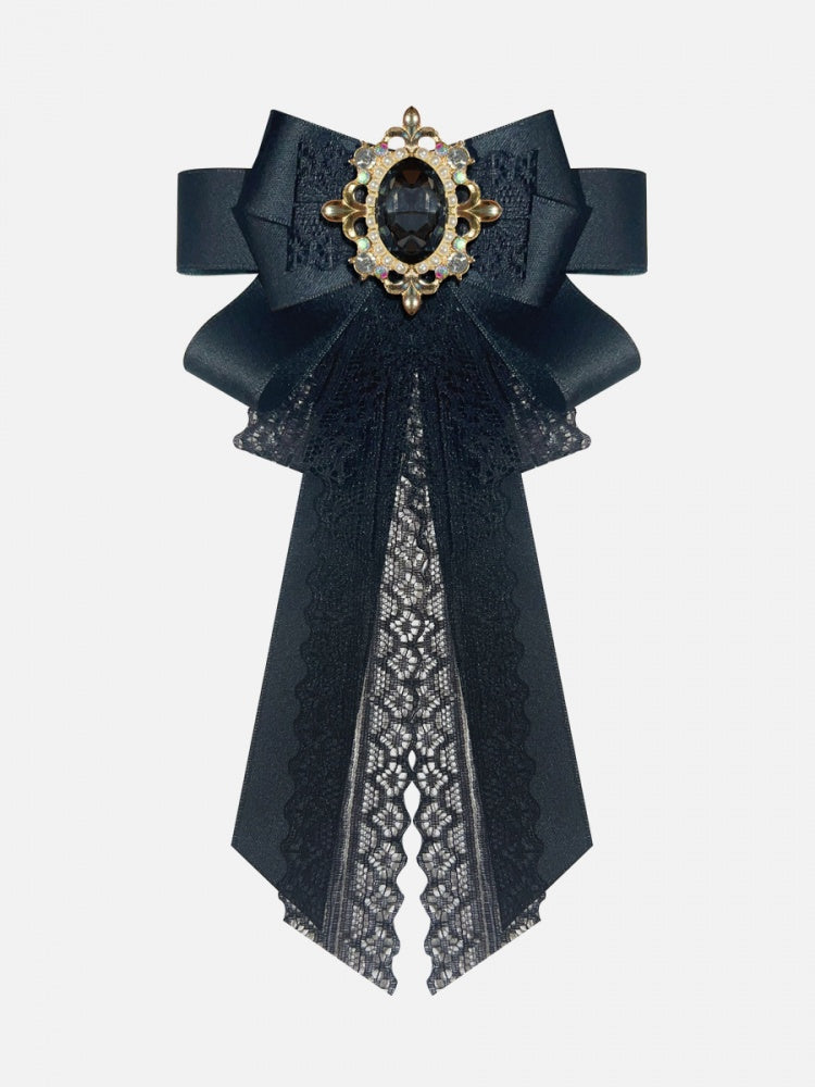 ヴィンテージラインストーンの蝶ネクタイレースディテール