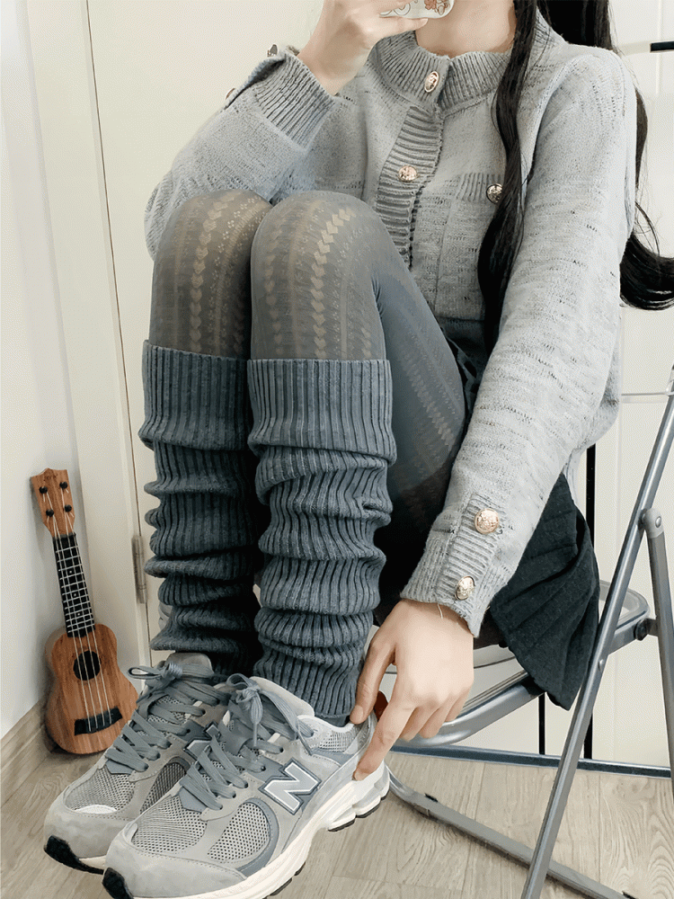 Off-white/Khaki/Gray/Black Knitted Leg Warmers