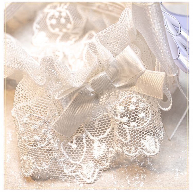 ブラック&ホワイトのバニーベアプリントのスイートロリータソックス