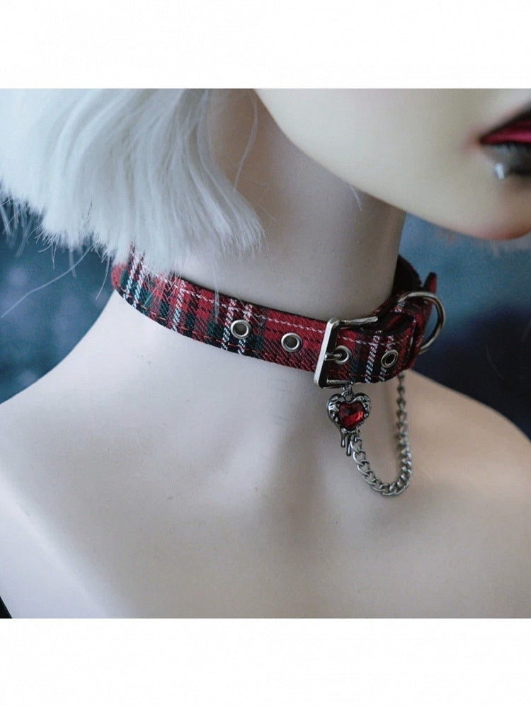 Dark Gothic Heart Accent Choker