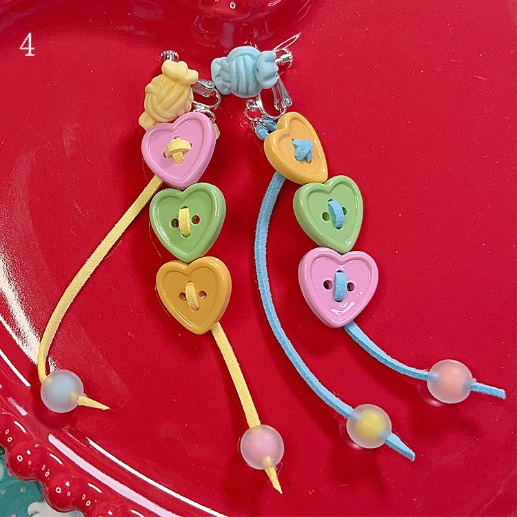 ビーズチャームオプションボタン4つの耳クリップ