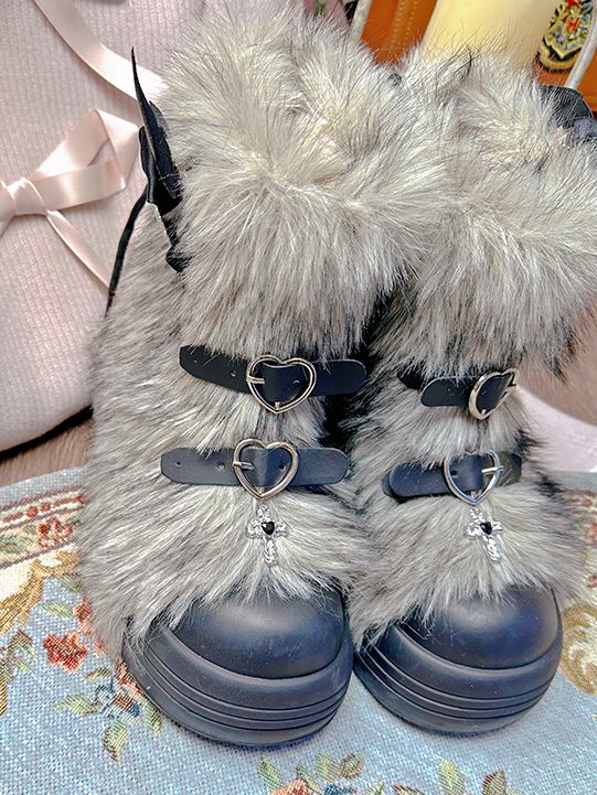 Black Heart-shaped Buckle Bow Shaggy Boots