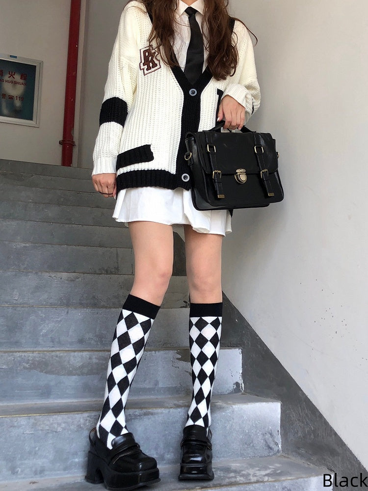 4 Diamond Retro Colors Pattern Socks Calf