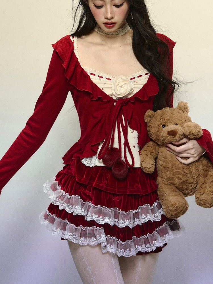 Roter kurzer Cardigan mit V-Ausschnitt, selbstbindenden Trägern und Rüschenbesatz