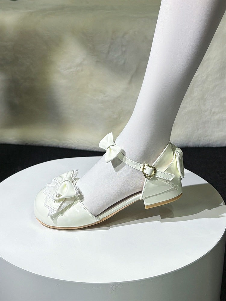 White Heart-Buckle Lace Round-Toe Low Heel Pumps - Fairy Godmother
