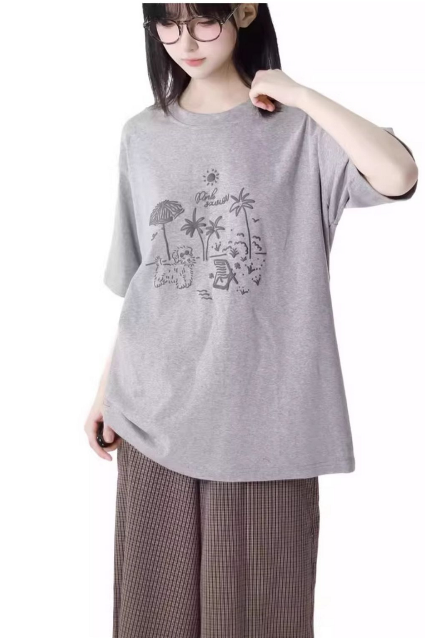 ゆったりとしたトップスのデザイン パステル