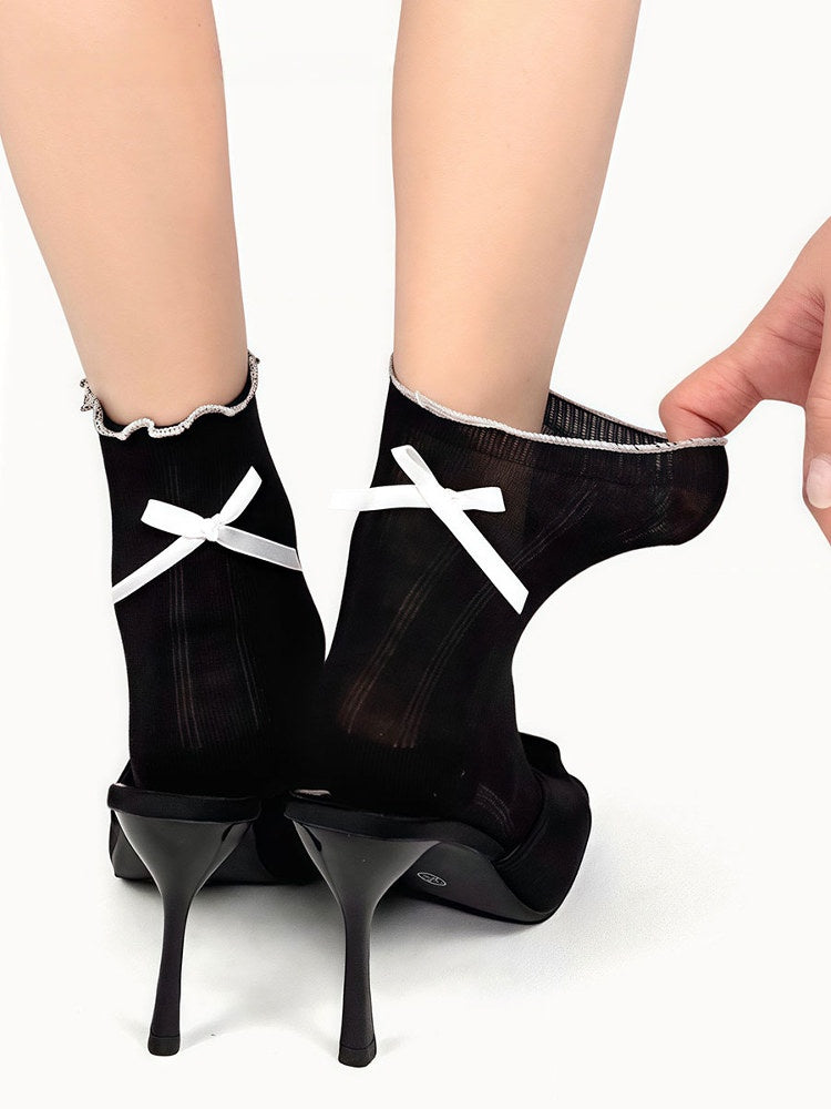 with Vertical Bowknots Pattern Black/White/Gray Socks Cuff Ruffled Striped